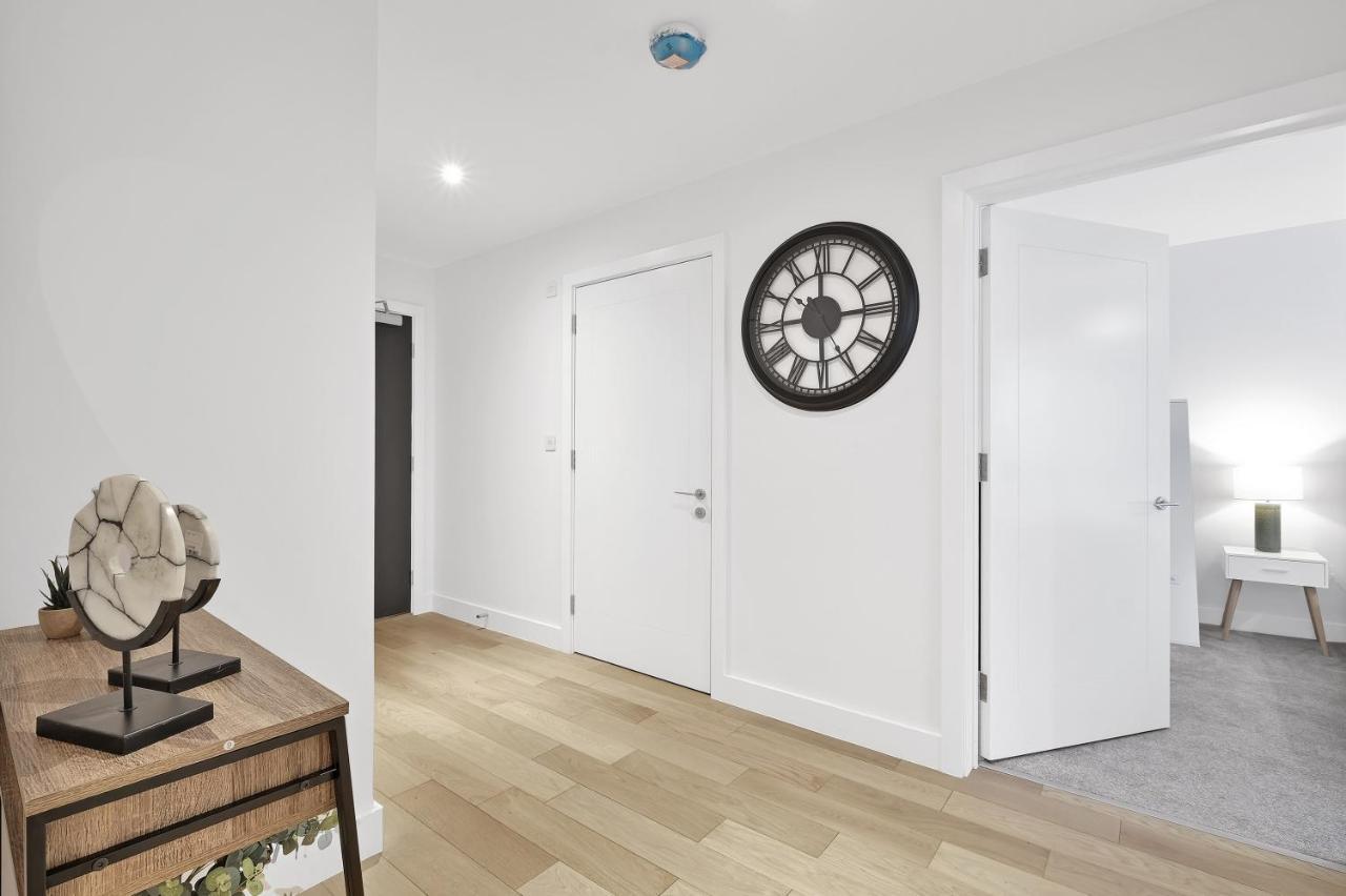 2 Bedroom Luxury With Parking In Stanmore, North West By 360 London Stanmore (Greater London)