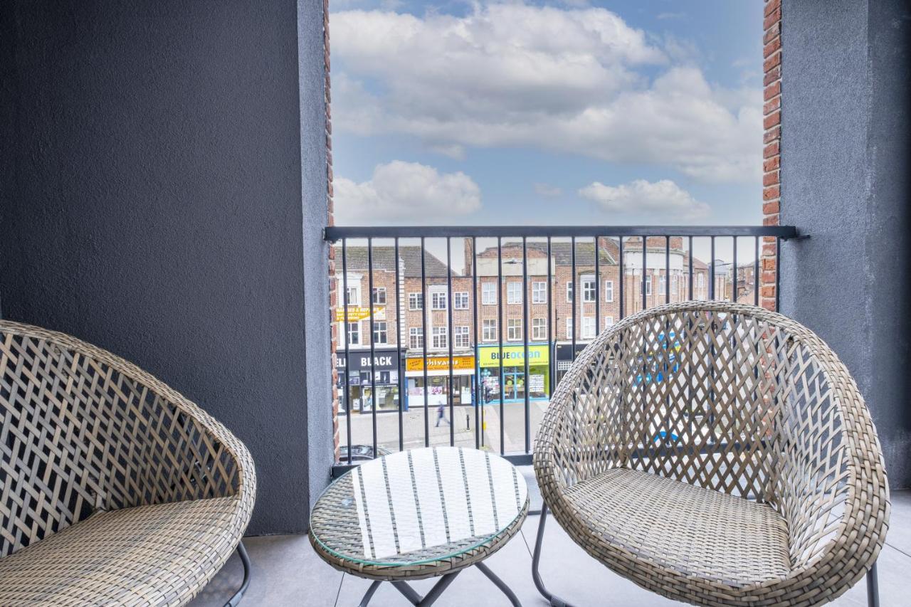 2 Bedroom Luxury With Parking In Stanmore, North West By 360 London * Stanmore (Greater London)