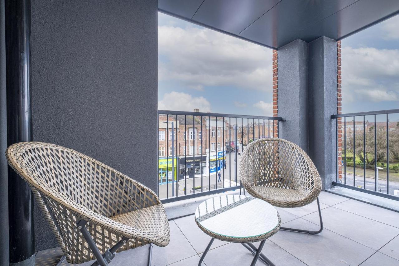 2 Bedroom Luxury With Parking In Stanmore, North West By 360 London Apartment Stanmore (Greater London)