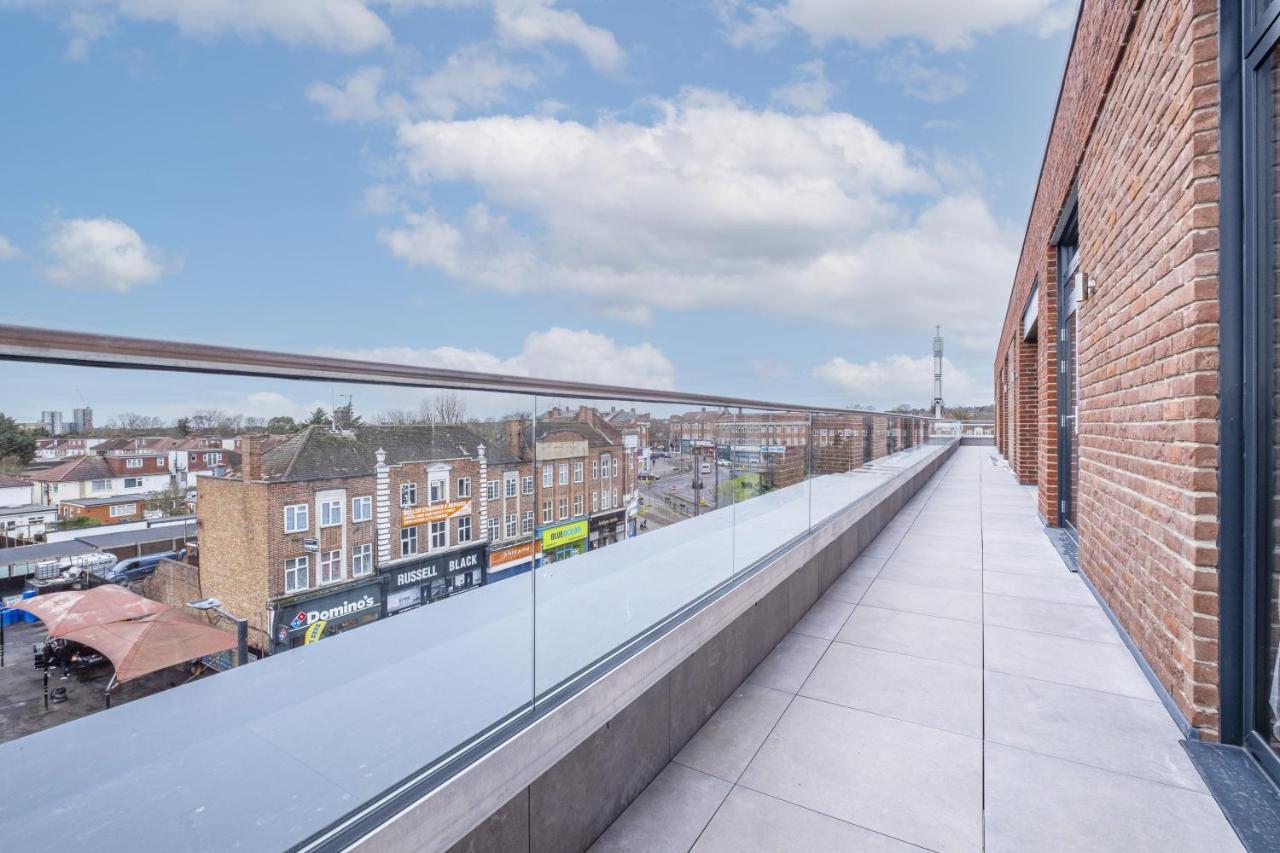 2 Bedroom Luxury With Parking In Stanmore, North West By 360 London * Stanmore (Greater London)