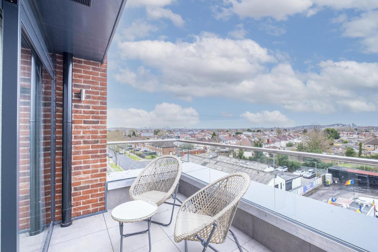 2 Bedroom Luxury With Parking In Stanmore, North West By 360 London Apartment Stanmore (Greater London)