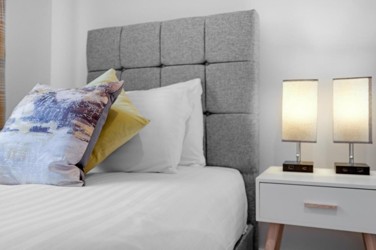 Apartamento 2 Bedroom Luxury With Parking In Stanmore, North West By 360 London *