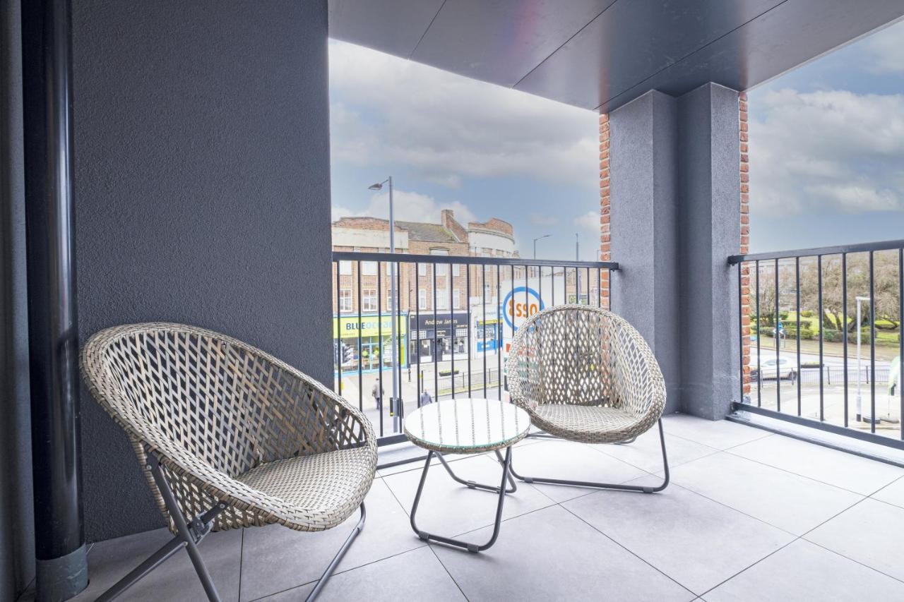 Apartamento 2 Bedroom Luxury With Parking In Stanmore, North West By 360 London