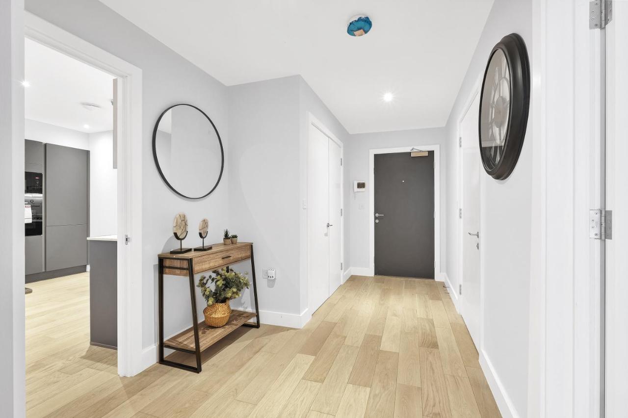 2 Bedroom Luxury With Parking In Stanmore, North West By 360 London Apartamento *