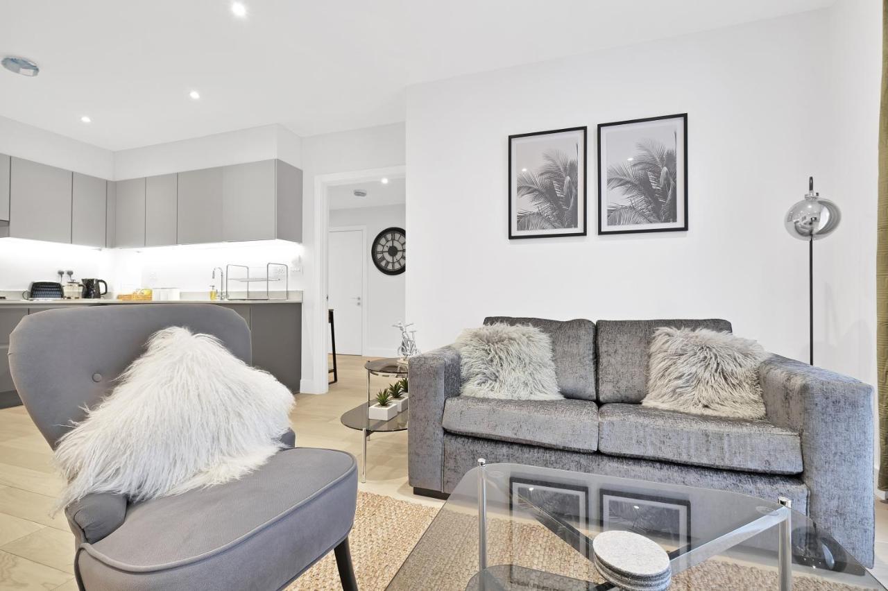 2 Bedroom Luxury With Parking In Stanmore, North West By 360 London * Stanmore (Greater London)