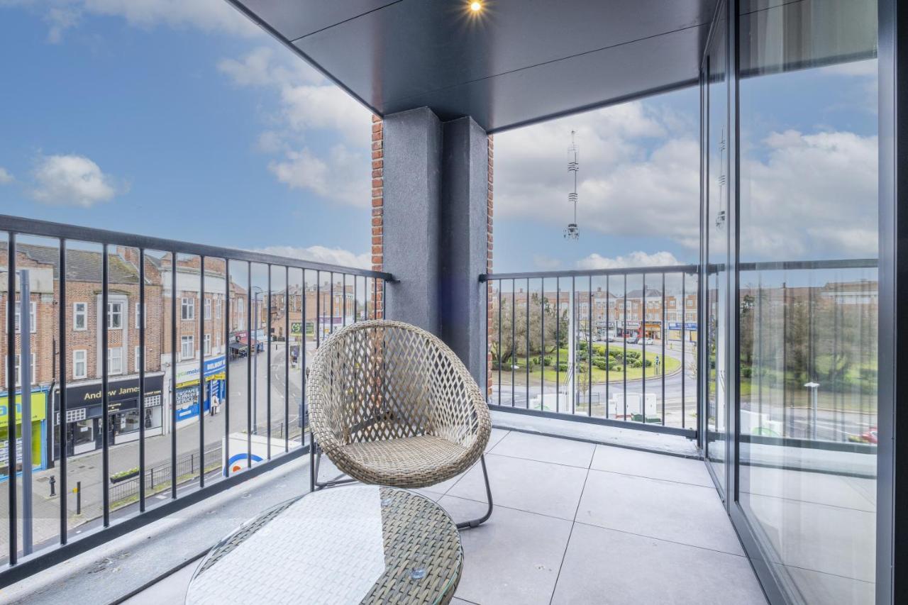 2 Bedroom Luxury With Parking In Stanmore, North West By 360 London Apartamento Stanmore (Greater London)